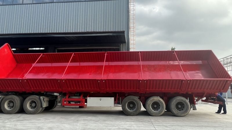 侧翻自卸半挂车