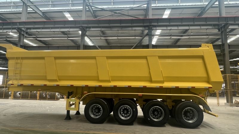 U型后翻自卸半挂车-四轴