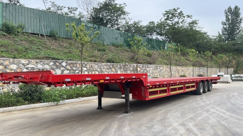 鹅颈低平板半挂车