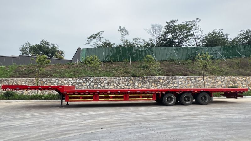 鹅颈低平板半挂车
