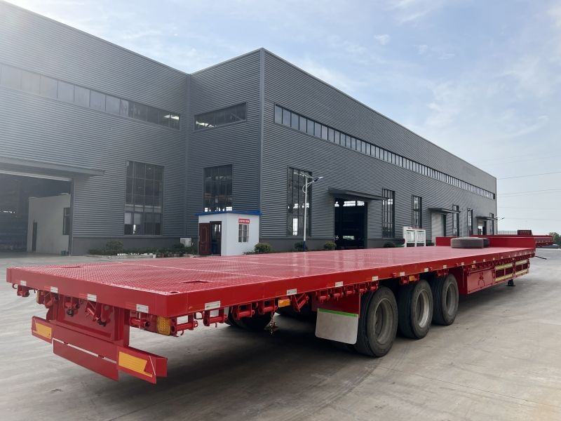 鹅颈低平板半挂车