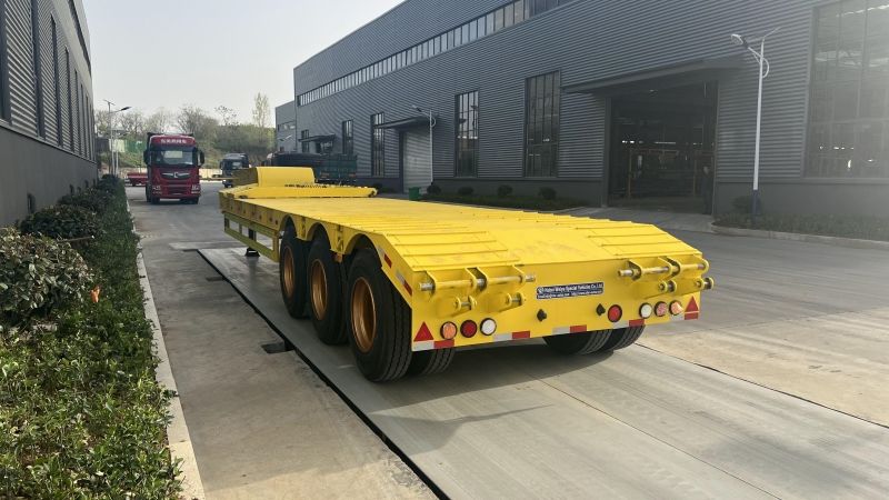 平板运输半挂车