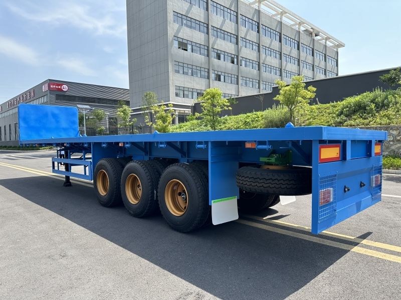平板半挂车-三轴